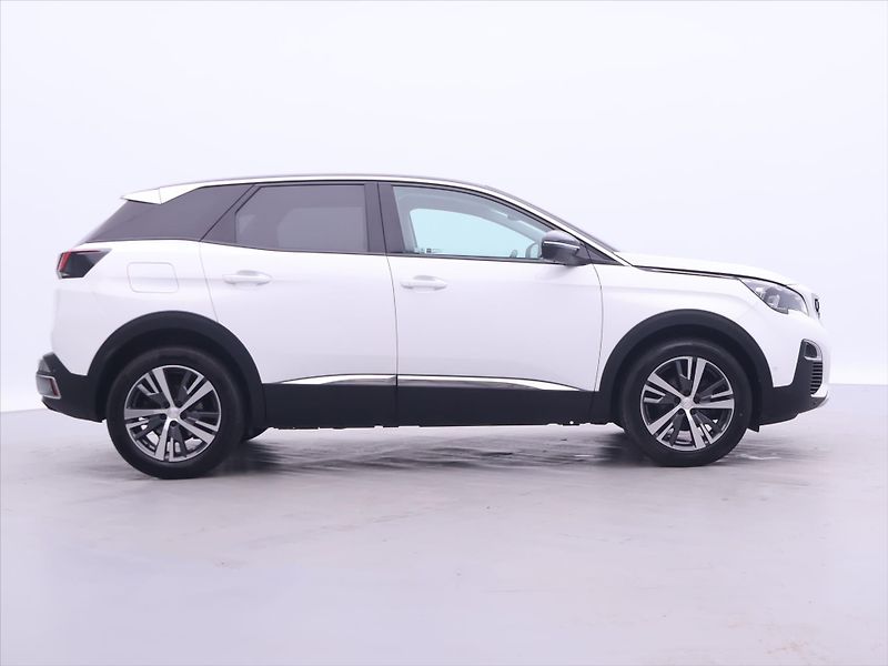 Peugeot 3008 1.2 PT 96kW Aut. Allure CZ - fotka 8 z 34