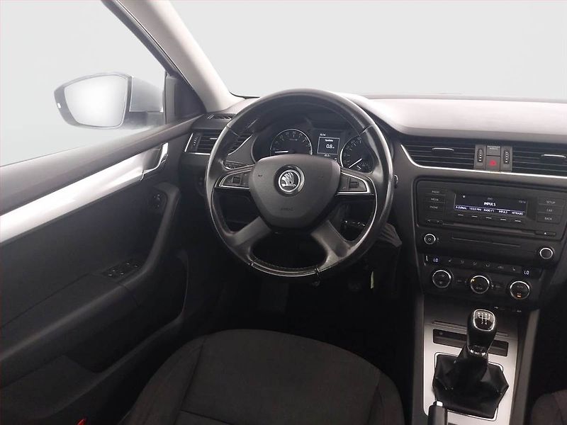Škoda Octavia (2013) Ambition Plus 1.6 TDI - fotka 7 z 21