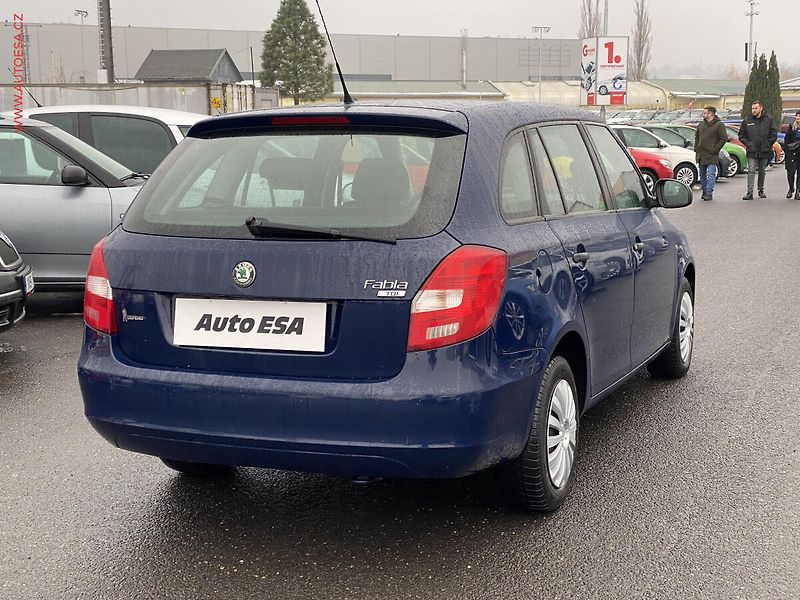Škoda Fabia (2010) 1.6 TDi, ČR - fotka 6 z 15