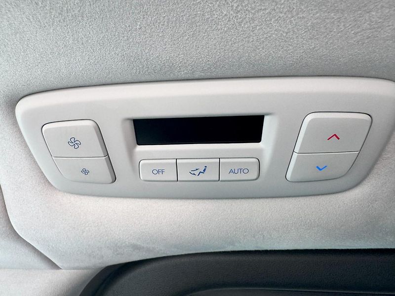 Hyundai Staria (2024) 2,2 PREMIUM LUXURY AT 4x2  - fotka 19 z 33