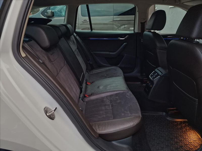 Škoda Octavia 2.0TDI 110kW DSG L&k, ČR, 1.Ma - fotka 15 z 50