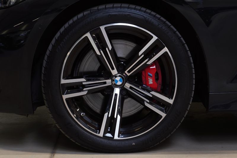 BMW Řada 3 320d,Xdrive,MPacket,ČR,DPH,HUD - fotka 14 z 41