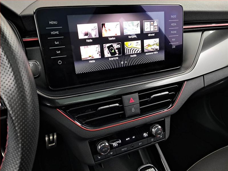 Škoda Kamiq (2020) 1.5 TSI - fotka 12 z 24