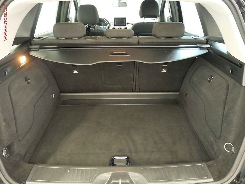 Mercedes-Benz Třídy B (2016) 1.5i, ČR, AC, temp - fotka 7 z 20