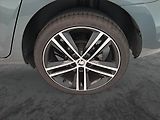 Škoda Rapid (2015) Spaceback 1.2 TSI, Tempomat - náhled 15