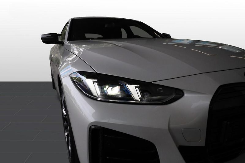 BMW i4 M60 xDrive - fotka 22 z 30