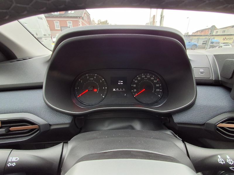 Dacia Sandero (2026) Stepway Expression Eco-G 120 - fotka 15 z 33
