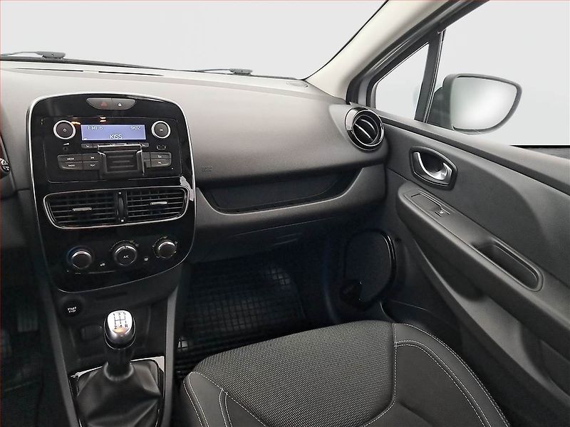 Renault Clio (2017) 1.2 16V, Tempomat - fotka 8 z 15