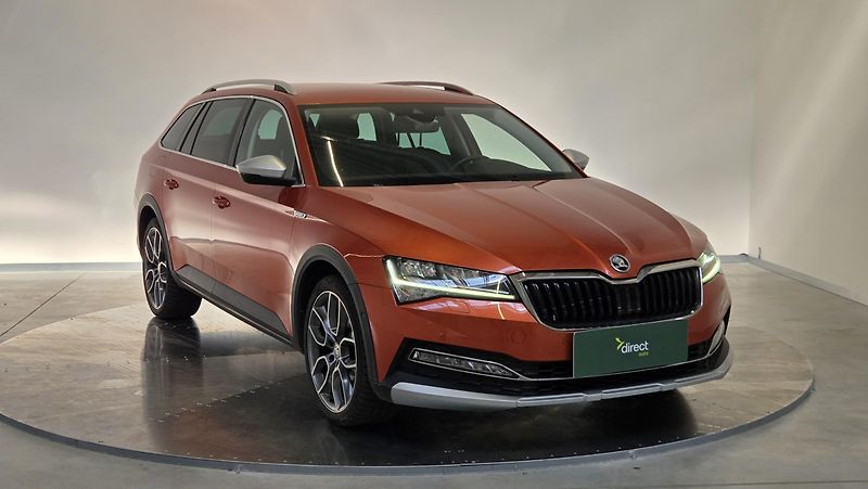 Škoda Superb - fotka 2 z 6
