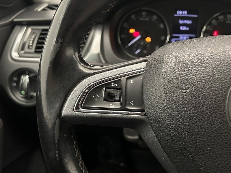 Škoda Rapid 1.2 TSi Ambition - fotka 12 z 21