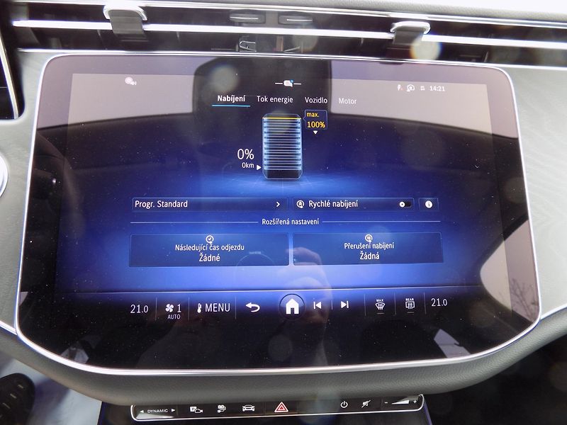 Mercedes-Benz Třídy E (2024) 300de/Digital-Light/Hybrid/ - fotka 37 z 50