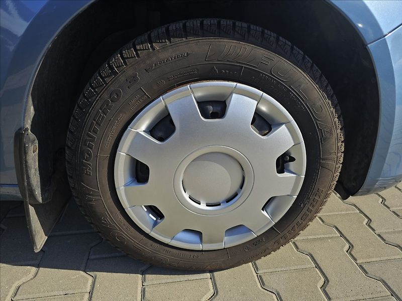 Škoda Fabia II 1,2TSi 63KW CLASIC KLIMA - fotka 34 z 38