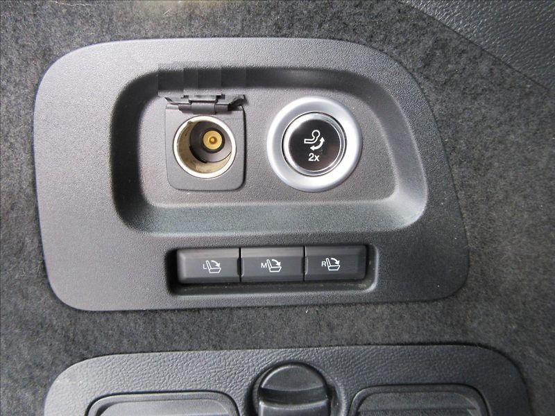 Ford Galaxy 2,0 TDCi, 154Kw, Titanium, Nav - fotka 32 z 32