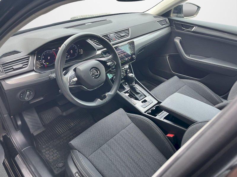 Škoda Superb (2023) 2.0 TDI 110kW DSG Style Plus c - fotka 5 z 36