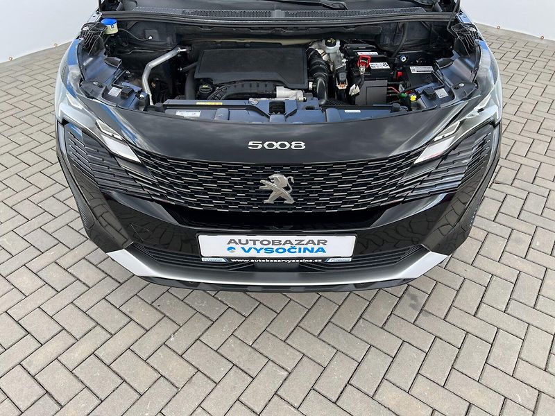 Peugeot 5008 (2021) 1.2PT 96kW! Allure! Tažné! LED - fotka 12 z 43
