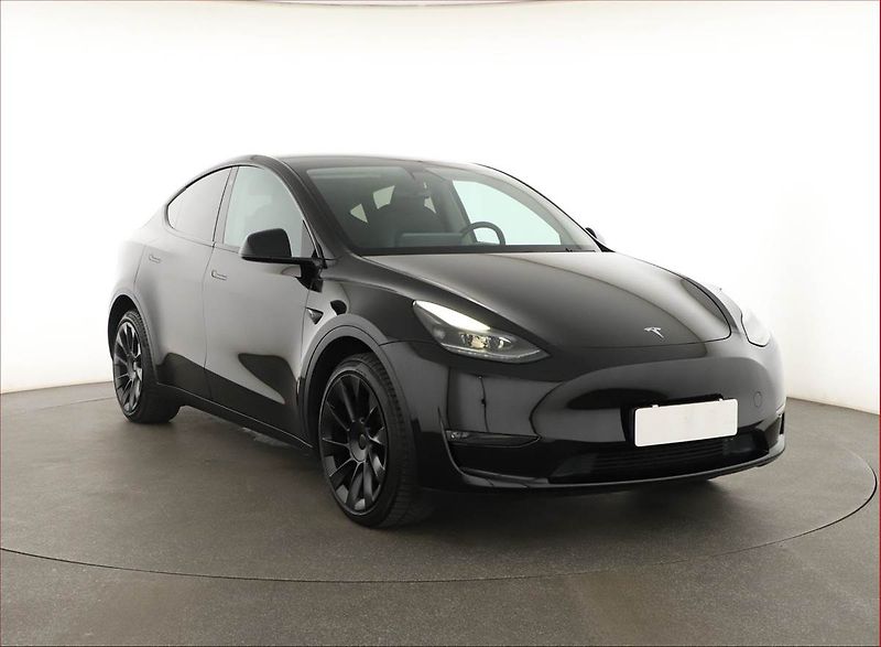 Tesla Model Y (2023) Long Range AWD 79kWh, SoH 91% - fotografie inzerátu