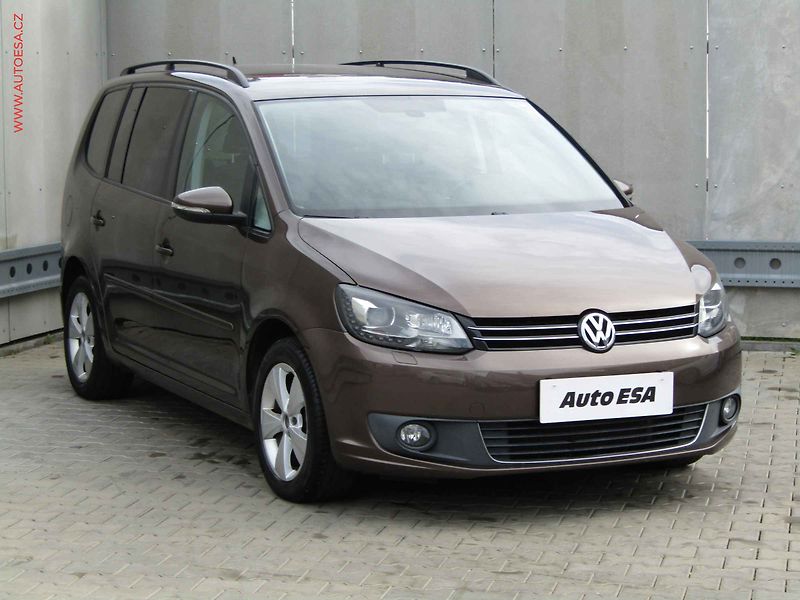 Volkswagen Touran (2011) 1.4 TSi, AC, výhřev sed - fotografie inzerátu