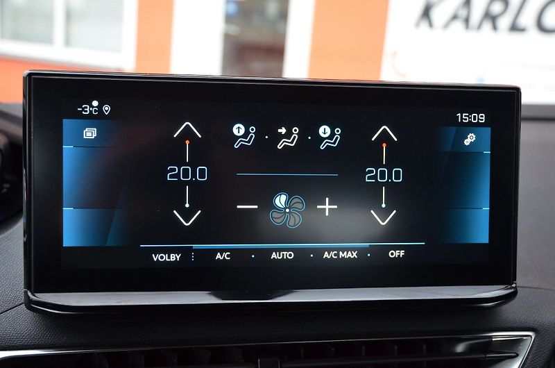 Peugeot 3008 (2023) 1.5 HDi 96kW AT8 Allure / LED - fotka 38 z 38