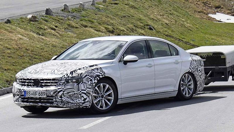 Volkswagen Passat s pořadovým číslem 4 dealeři prodávali mezi roky 1993 až 1996