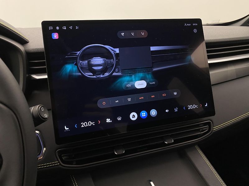 Lynk & Co 01 (2025) CORE PHEV AUT CZ 1.maj - fotka 39 z 95