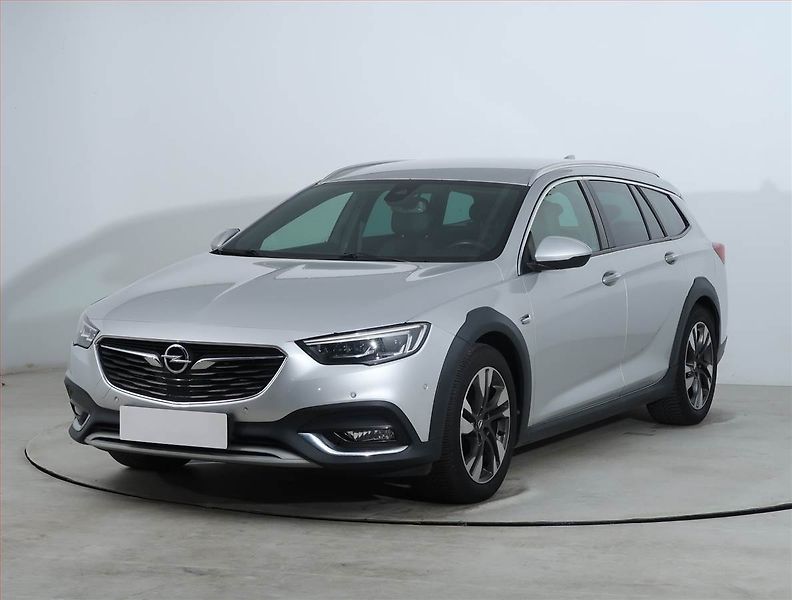 Opel Insignia (2018) Exclusive 1.5 Turbo, Automat - fotka 2 z 23