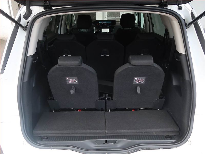 Citroën C4 SpaceTourer (2020) 1.5 BlueHDi, Automat, 7 míst - fotka 15 z 19