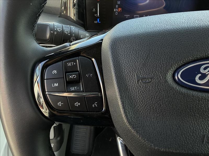 Ford Tourneo Custom 2,0 EcoBlue 125kW Titanium AWD - fotka 20 z 27