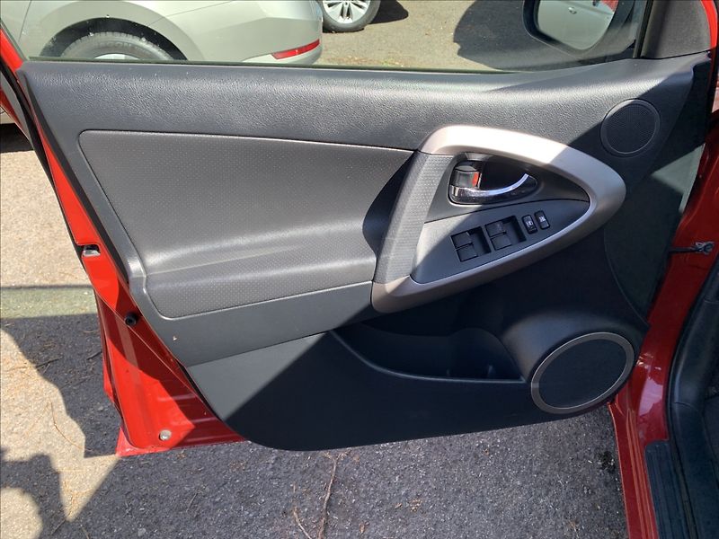 Toyota RAV4 2,0 i 4x4 CEBIA - fotka 16 z 19