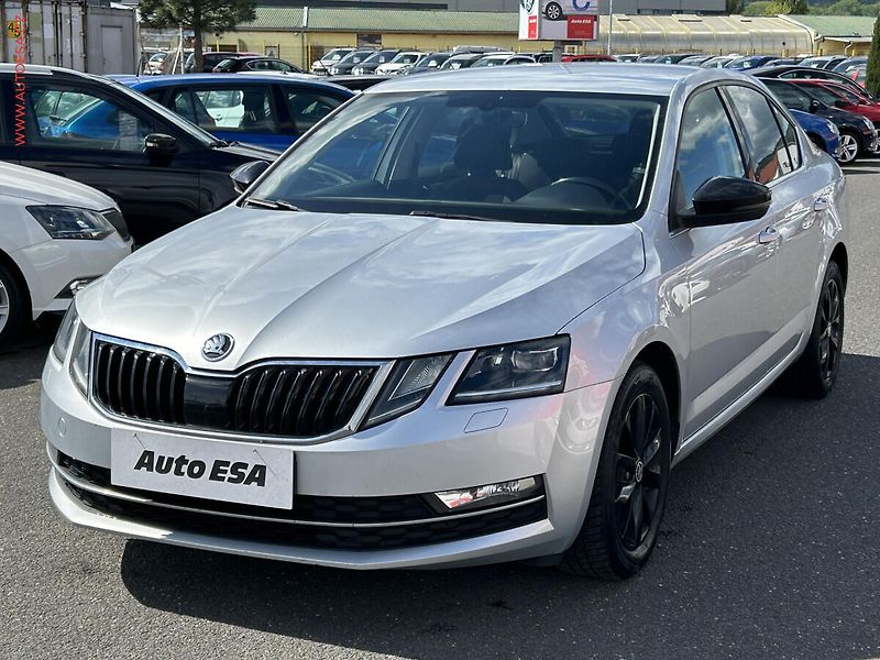 Škoda Octavia (2019) 2.0 TDI, ČR, Style - fotka 3 z 14
