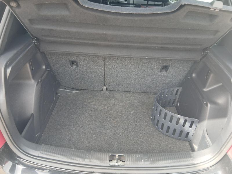 Škoda Fabia 1.2 TSi MONTE CARLO - fotka 14 z 33