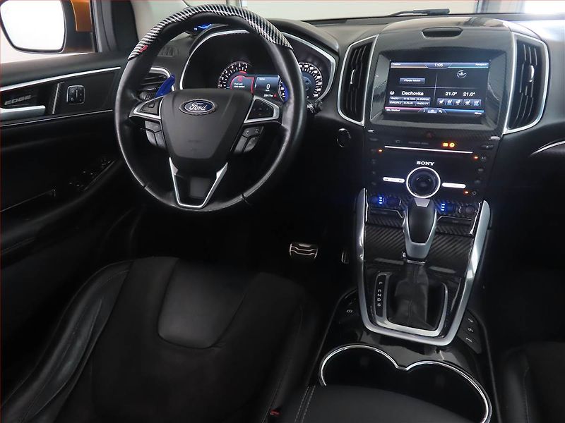 Ford Edge (2016) Titanium 2.0 Bi-TDCI, 4X4 - fotka 7 z 16