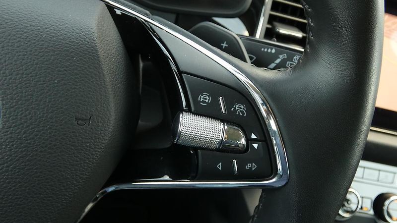 Škoda Kodiaq 2,0 TSI 140 kW L&K 4x4 DSG - fotka 13 z 27