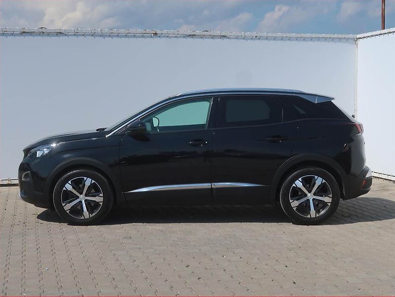 Peugeot 3008 (2018) 1.6 BlueHDi, Automat - fotka 3 z 18