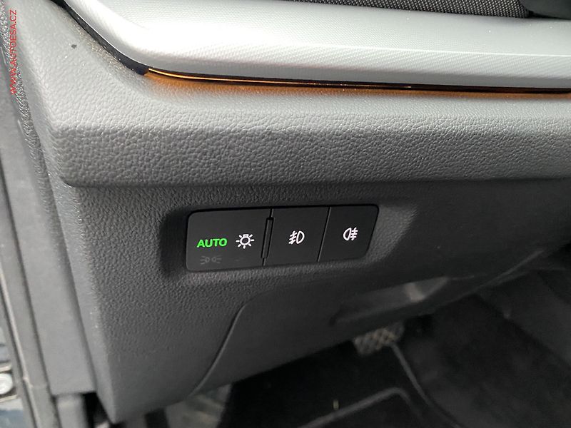 Škoda Octavia (2020) 2.0 TDi, Style, DSG, TZ - fotka 16 z 21