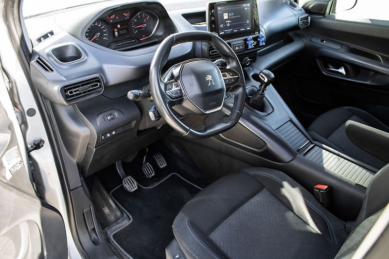 Peugeot Rifter - fotka 12 z 36