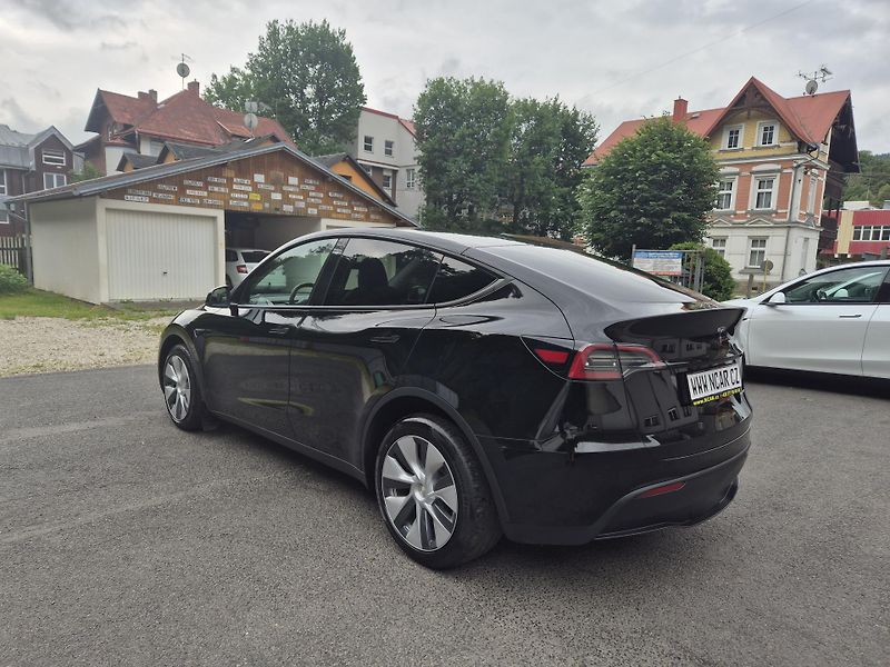 Tesla Model Y LONG RANGE DUAL MOTOR TZ 89 % - fotka 4 z 48
