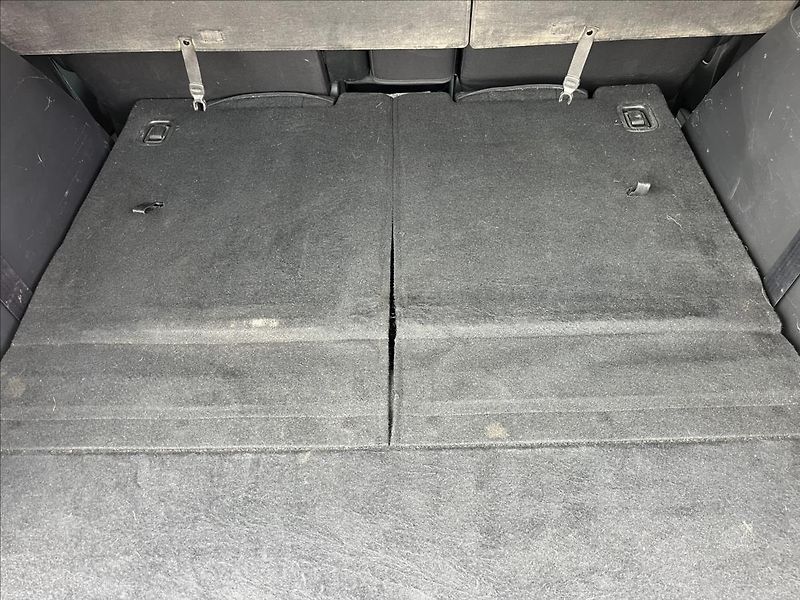 Mazda 5 1,8 i 7.MÍST KLIMA SERVIS - fotka 34 z 41