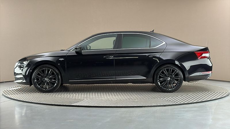 Škoda Superb 2.0 TDI DSG 4x4 L&K - fotka 4 z 32
