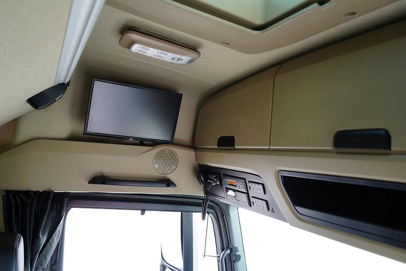 Mercedes-Benz Actros (2023) L / 2548 / ACC / E 6 / MP 5 /  - fotka 30 z 56