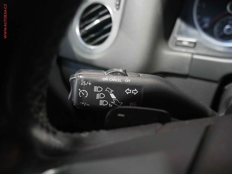 Volkswagen Tiguan (2011) 2.0TDi 4x4, ČR, Klima - fotka 14 z 22