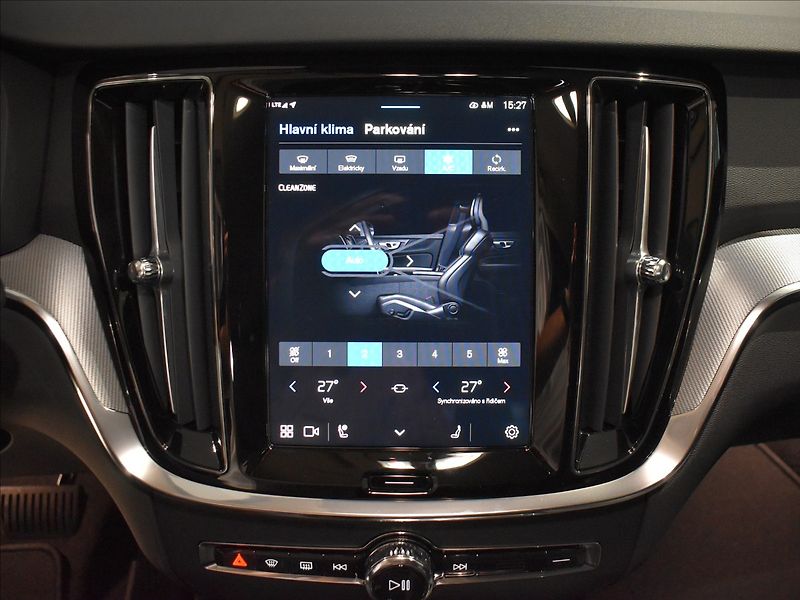 Volvo V60 2,0 T6 AWD PLUS BLIS,Bezklíč - fotka 19 z 23