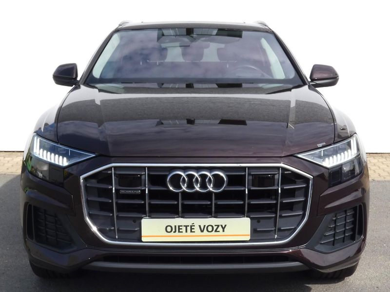 Audi Q8 50 TDI Quattro - fotka 4 z 30