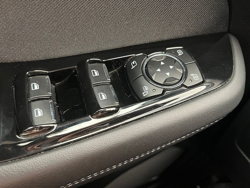 Ford S-MAX 2.0 EB Titanium mauál - fotka 25 z 51