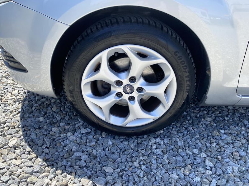 Ford Focus 1.6 TDCi 90PS KOMBI STK  - fotka 20 z 151