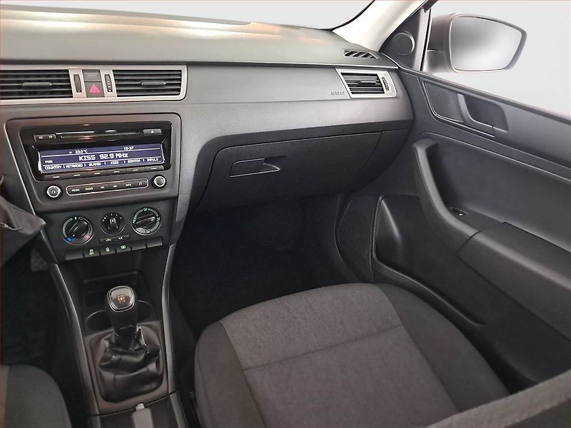 Škoda Rapid (2014) Spaceback 1.6 TDI - fotka 8 z 16