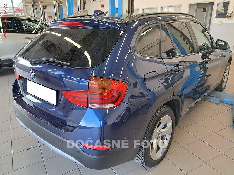 BMW X1 (2014) 2.0D xD, servis.kniha, AT - fotka 2 z 3