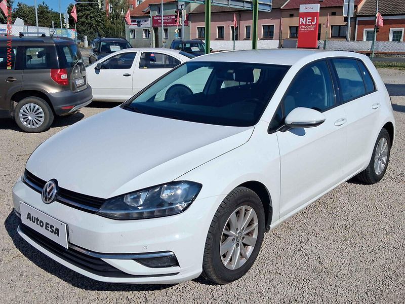 Volkswagen Golf (2017) 1.4 TSi, 1.maj,ČR, masáž - fotka 3 z 20