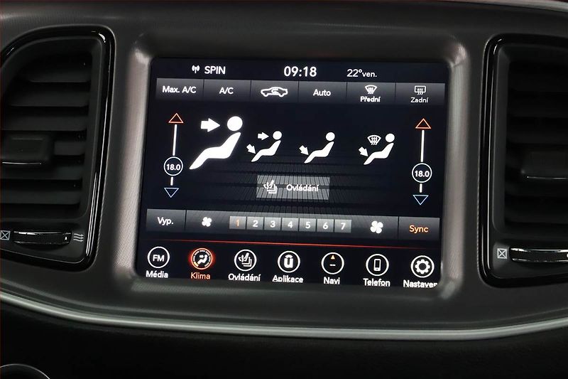 Dodge Challenger (2022) 3.6 V6 - fotka 13 z 21