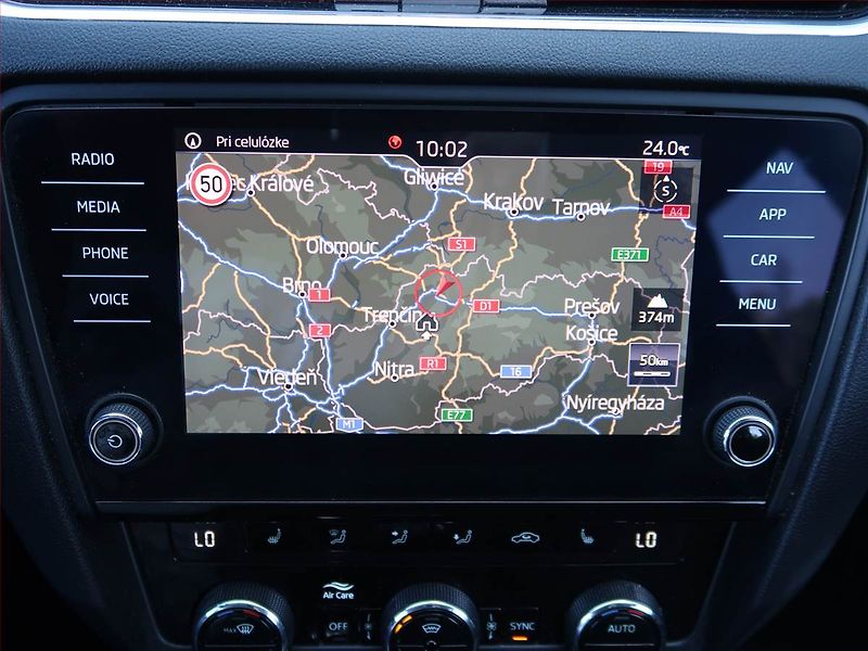 Škoda Octavia (2018) 1.5 TSI, Navi, Tempomat - fotka 15 z 18