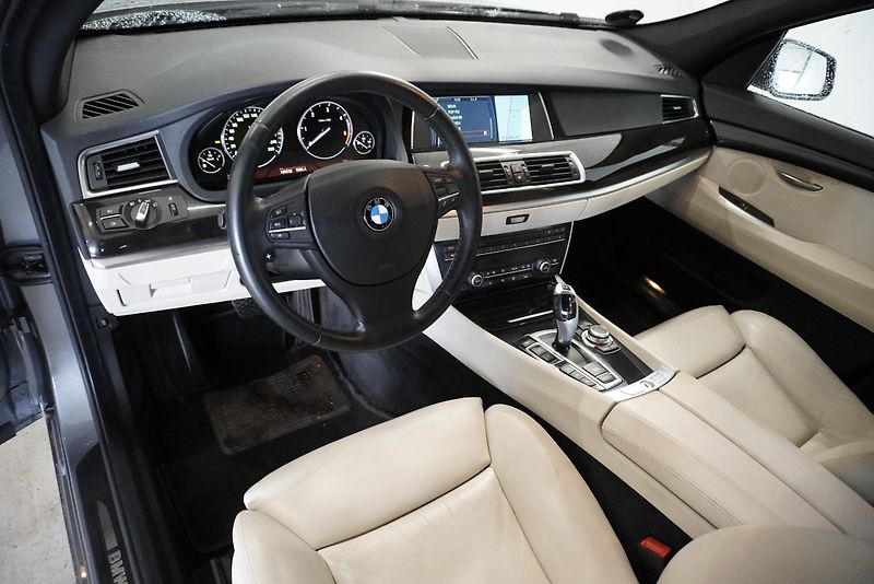 BMW Řada 5 530D 180kW GRANTURISMO XDRIVE - fotka 12 z 36
